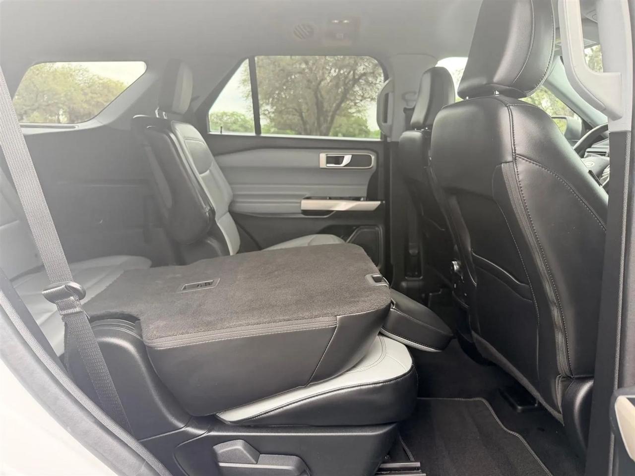 Ford Explorer  2021