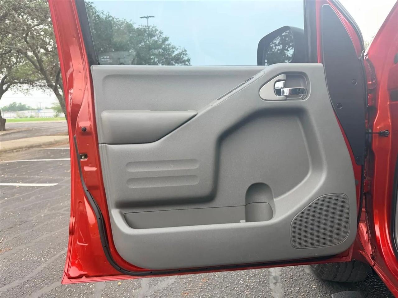 Nissan Frontier  2016