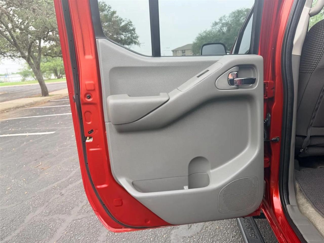 Nissan Frontier  2016