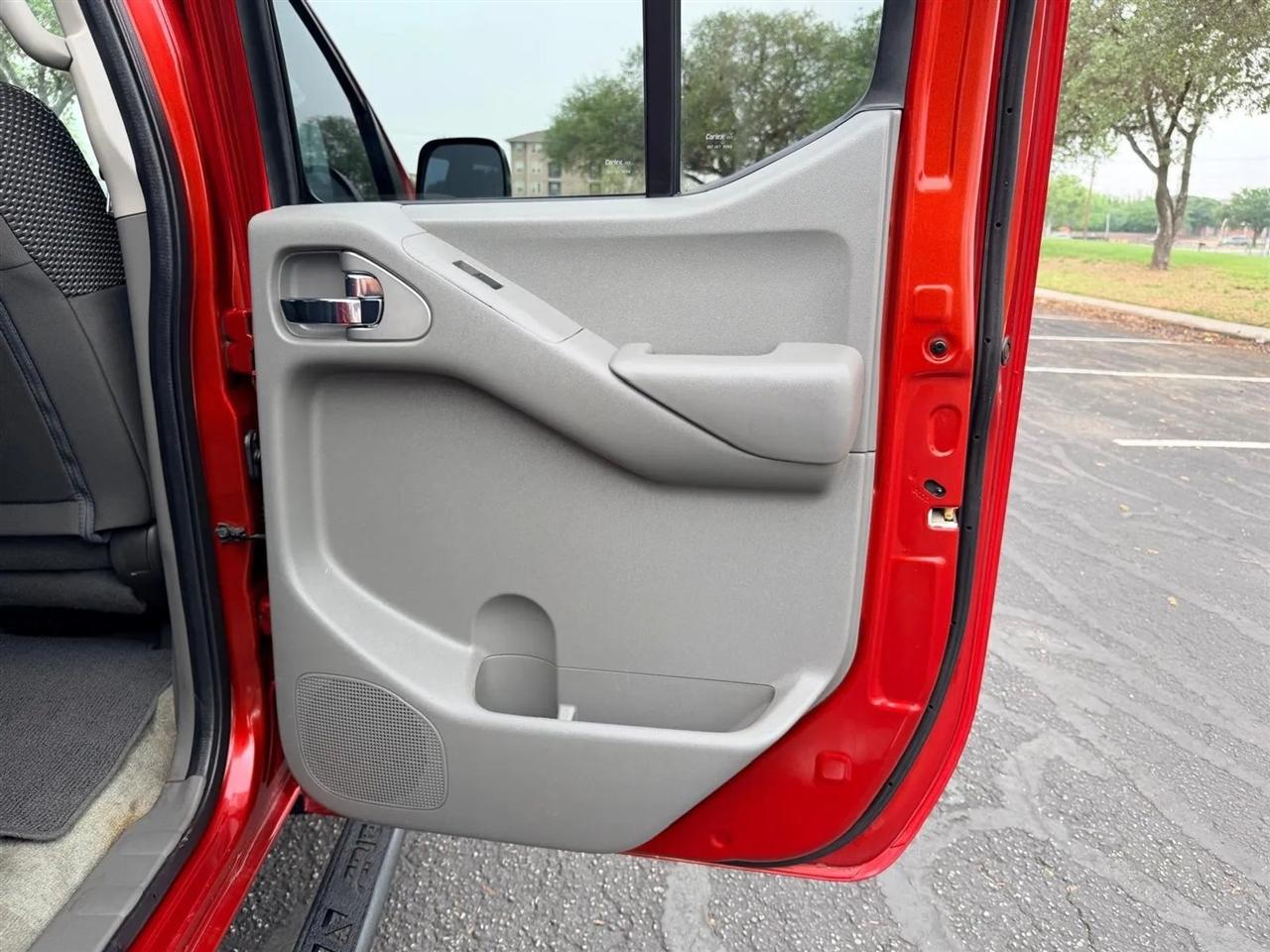 Nissan Frontier  2016