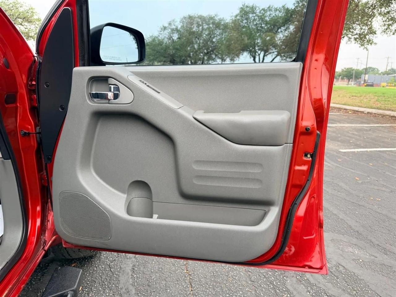 Nissan Frontier  2016