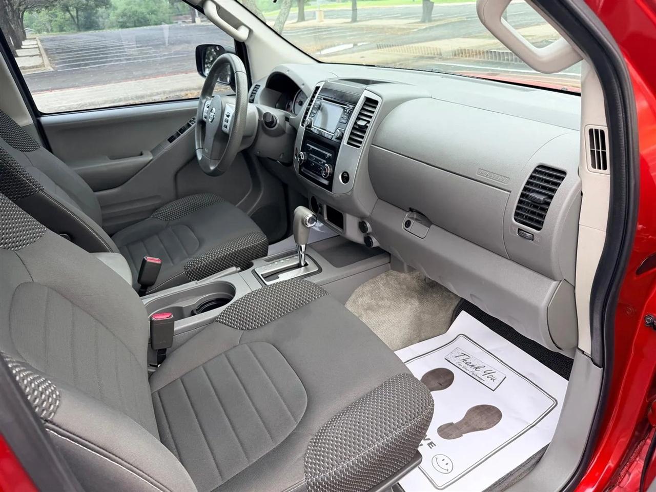 Nissan Frontier  2016