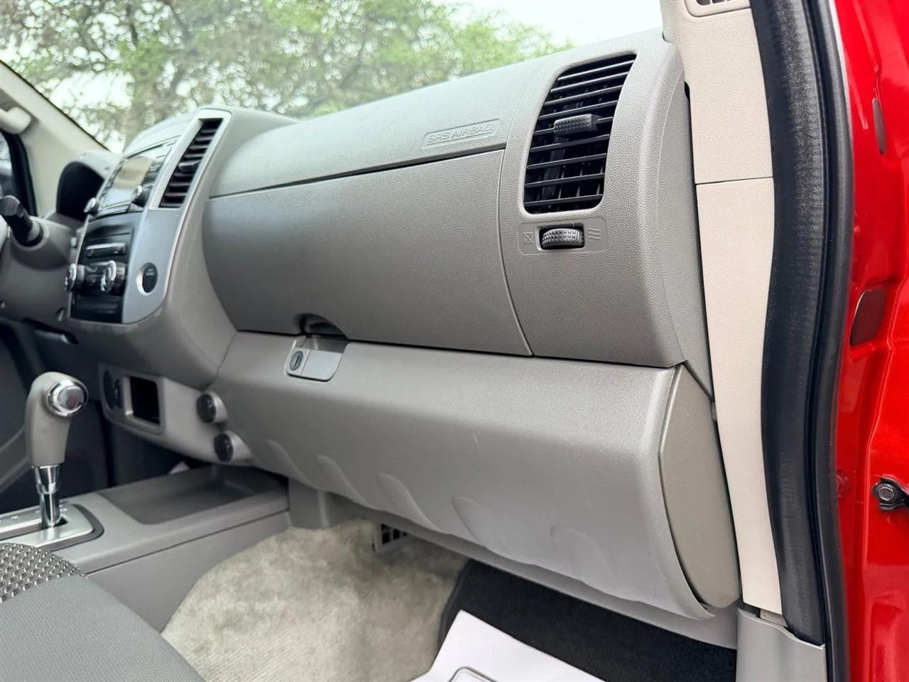 Nissan Frontier  2016