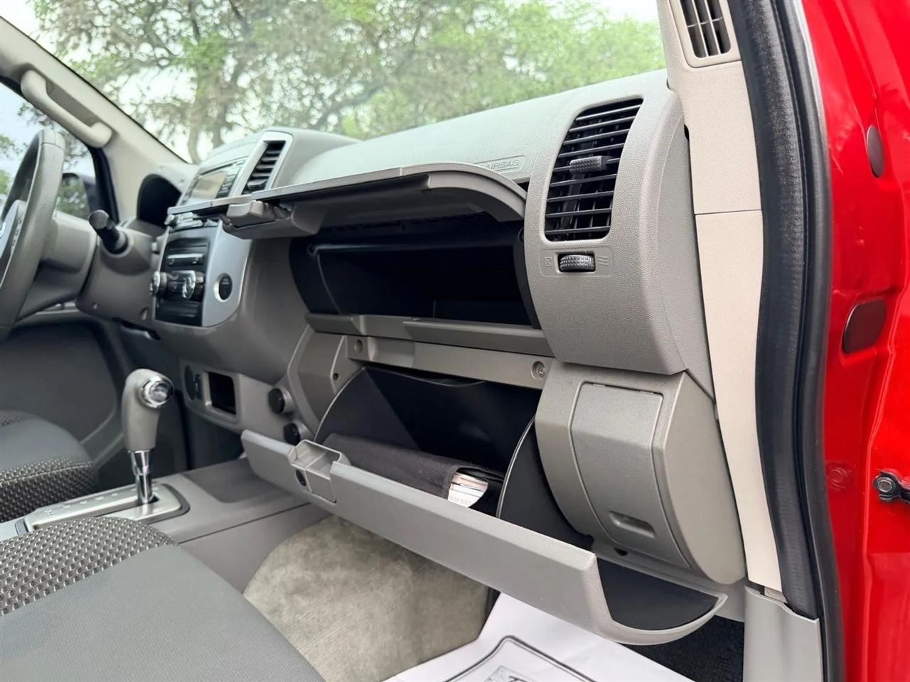 Nissan Frontier  2016