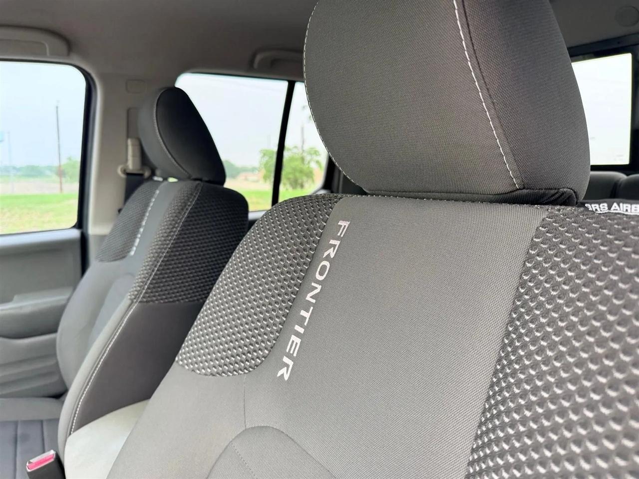 Nissan Frontier  2016