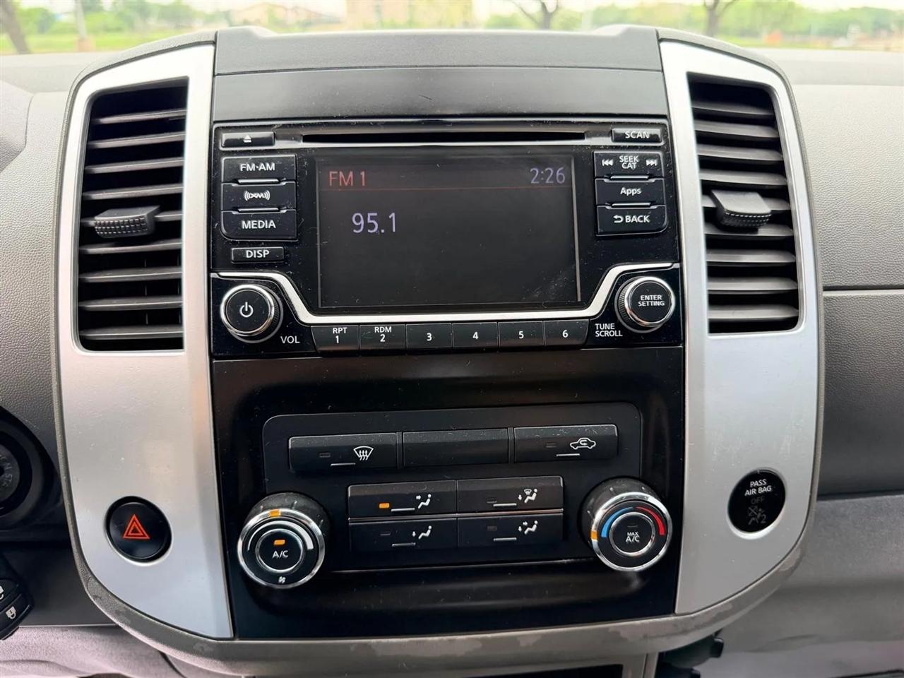 Nissan Frontier  2016