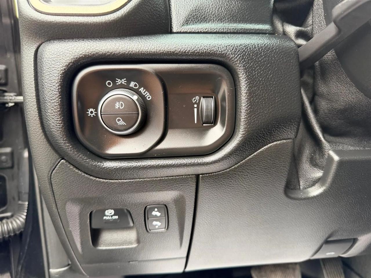 RAM 1500  2021