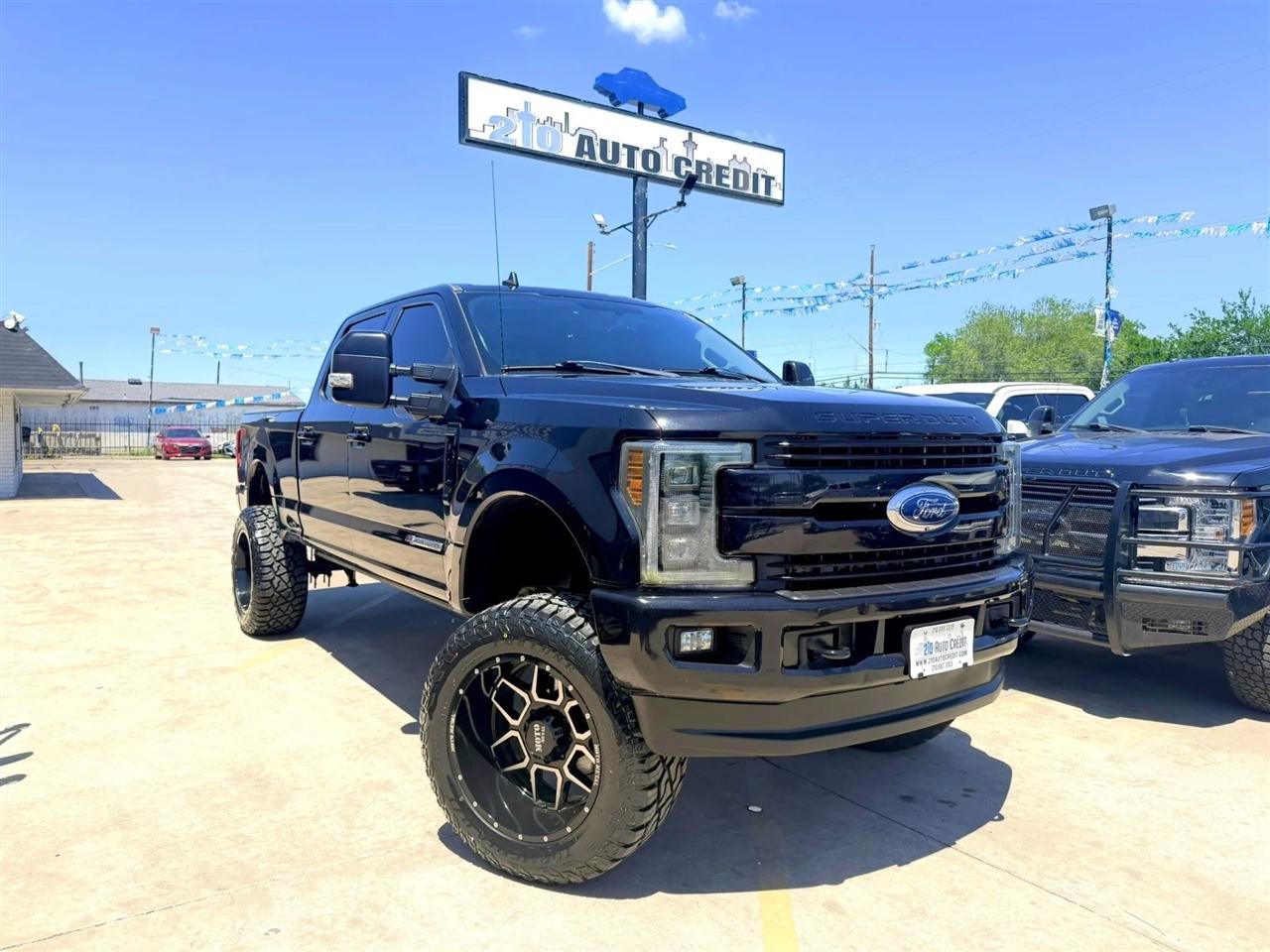 2019 Ford F-250 SD Lariat Pickup 4D 6 3/4 ft