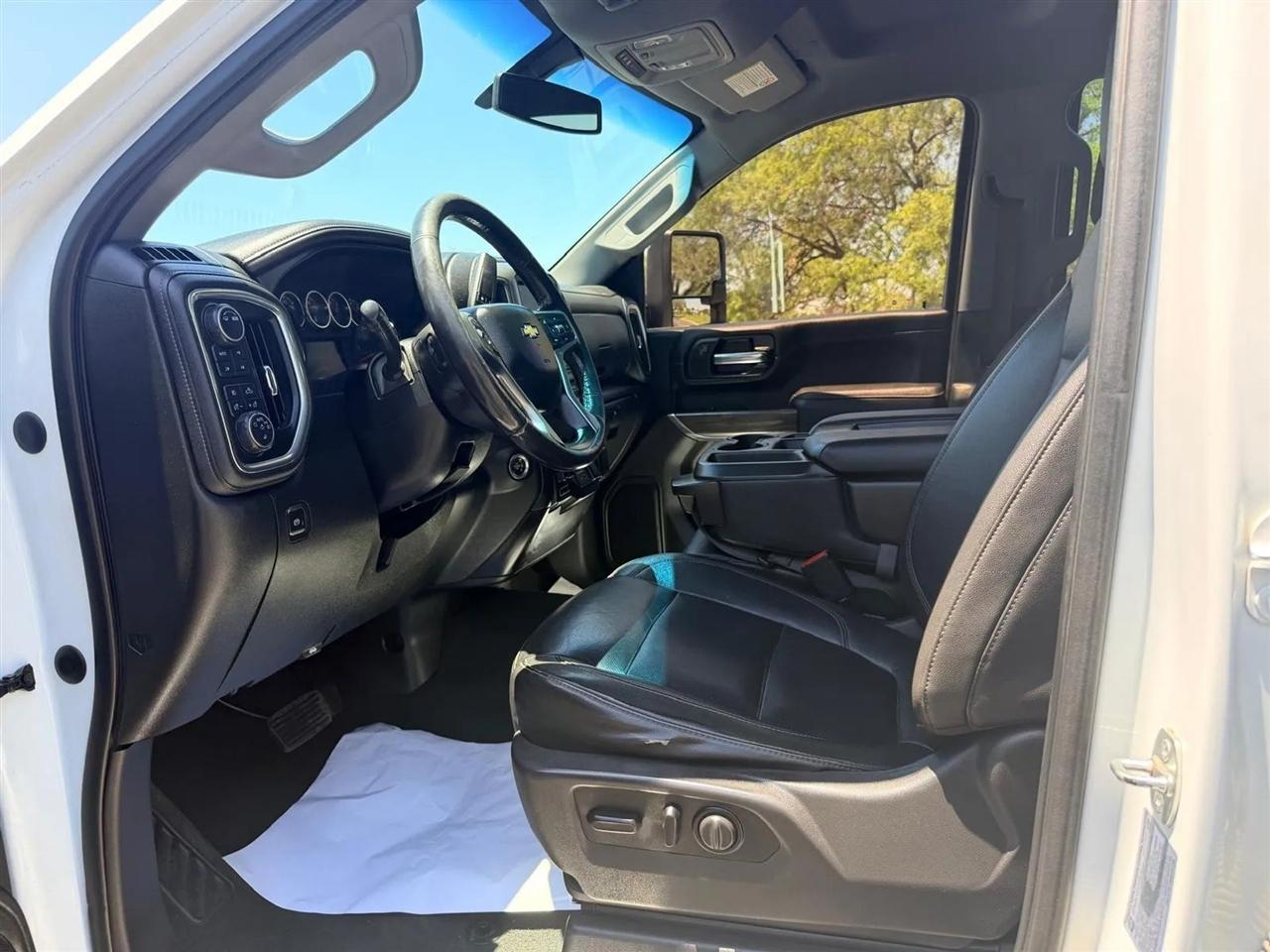 Chevrolet Silverado 2500HD  2021