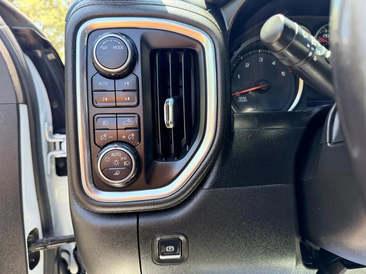 Chevrolet Silverado 2500HD  2021