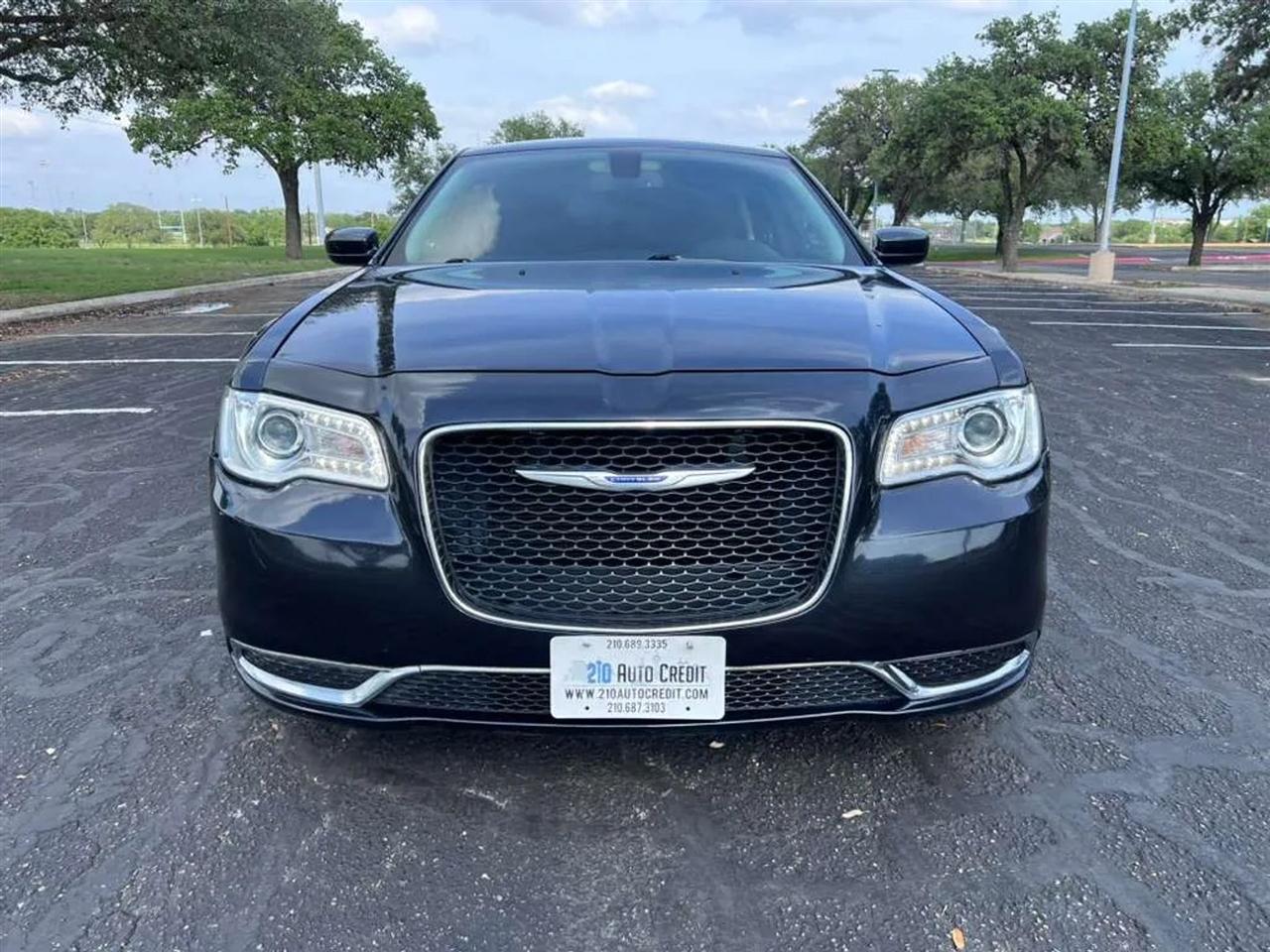 Chrysler 300  2018