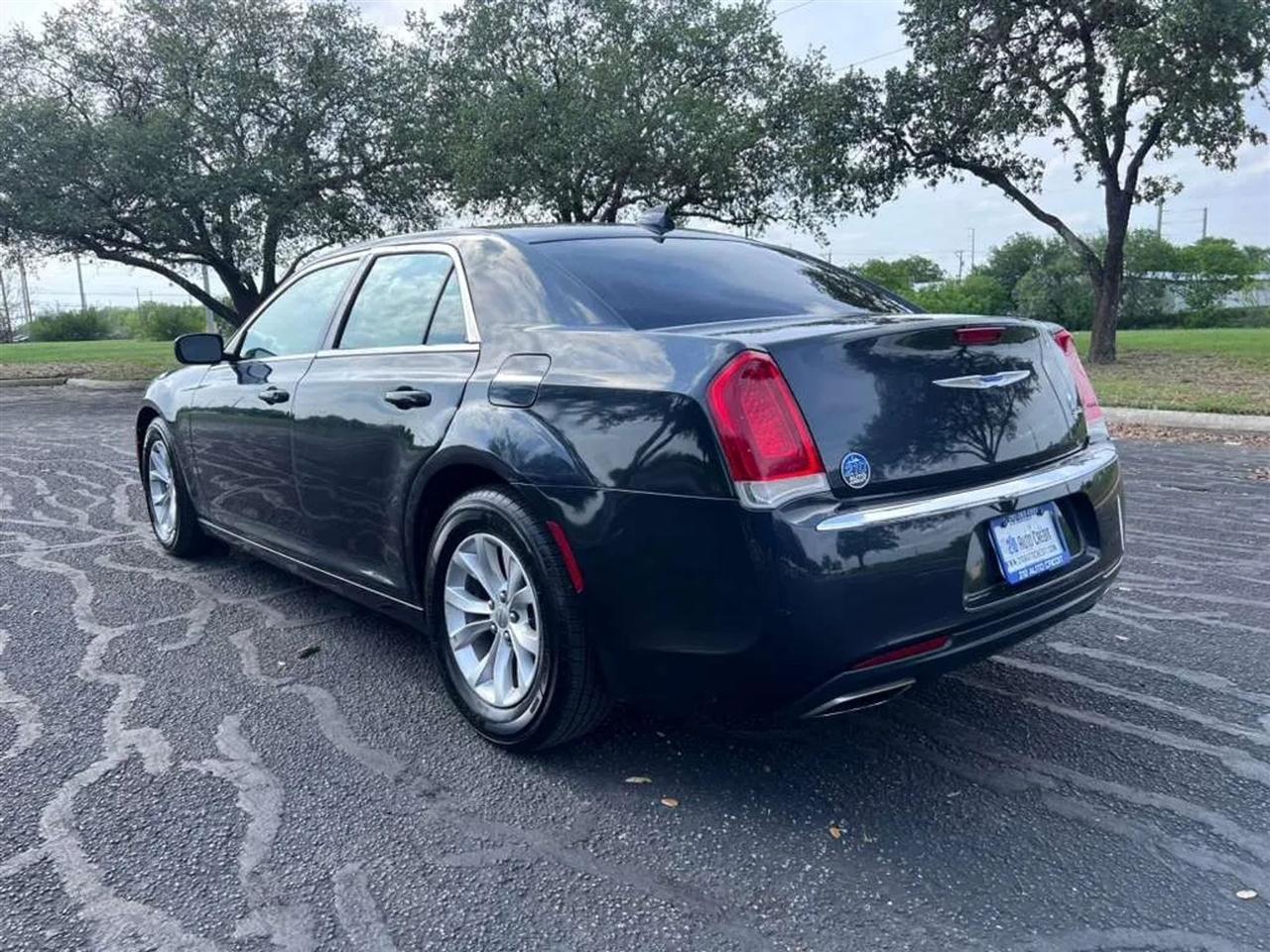 Chrysler 300  2018