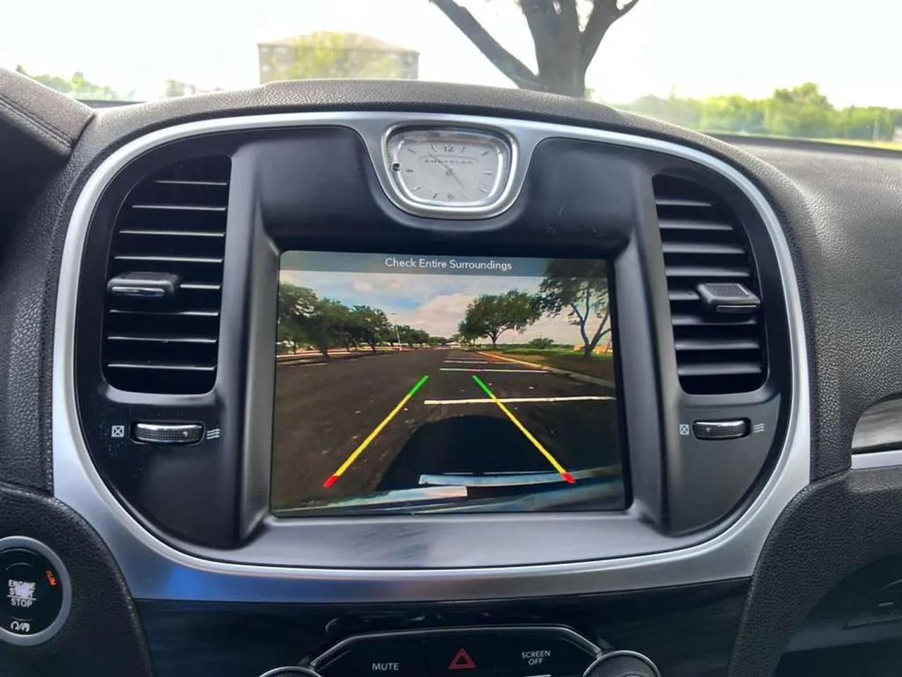 Chrysler 300  2018