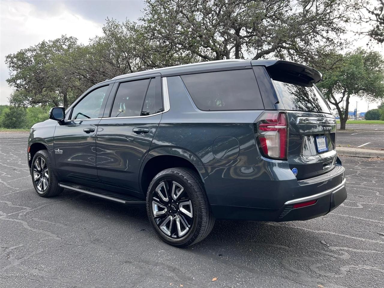 Chevrolet Tahoe  2021