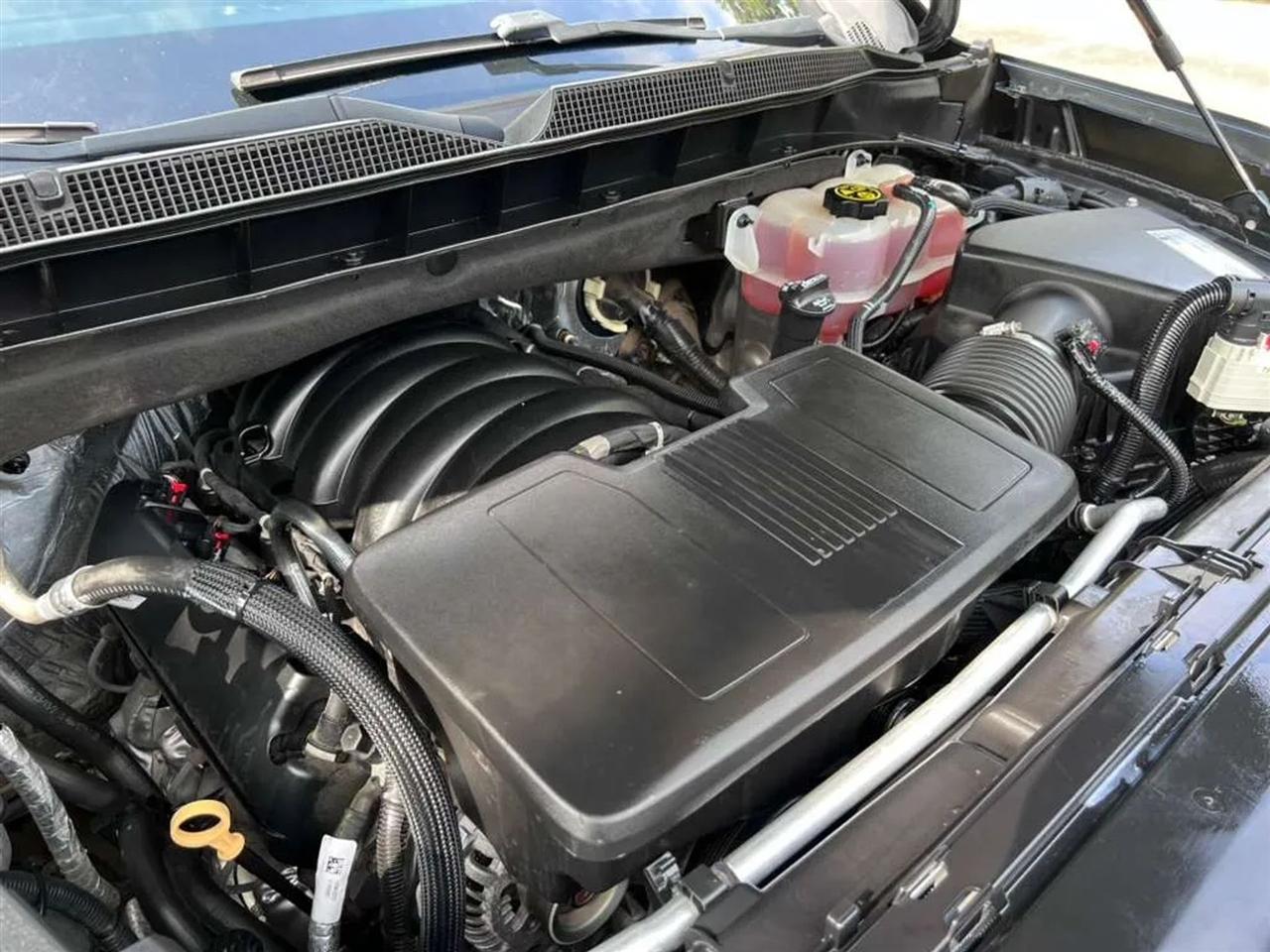 Chevrolet Tahoe  2021