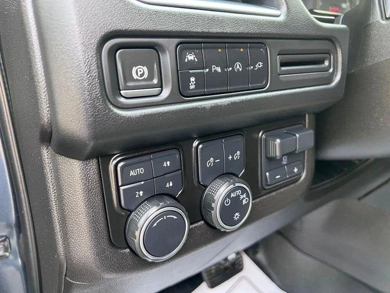 Chevrolet Tahoe  2021