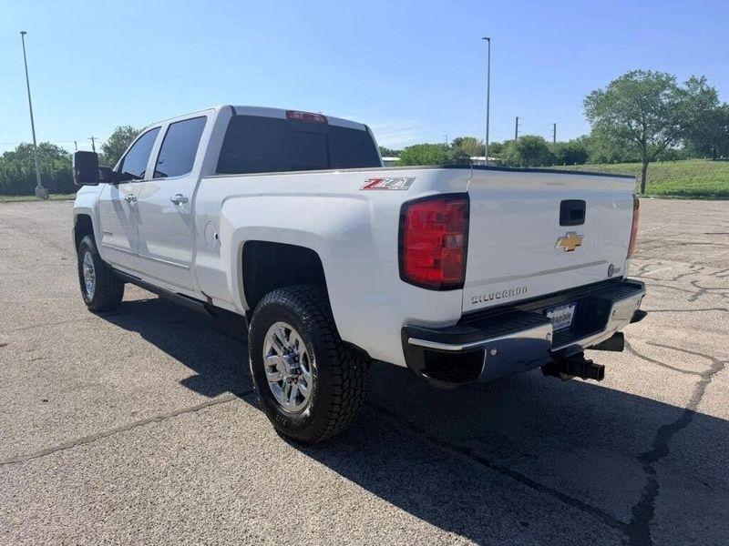 Chevrolet Silverado 2500HD  2016