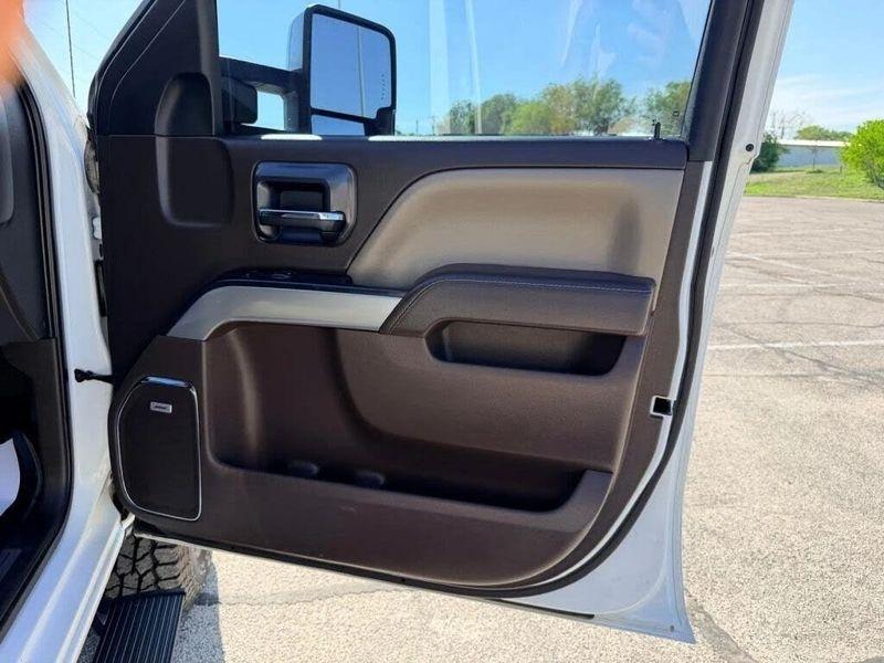 Chevrolet Silverado 2500HD  2016