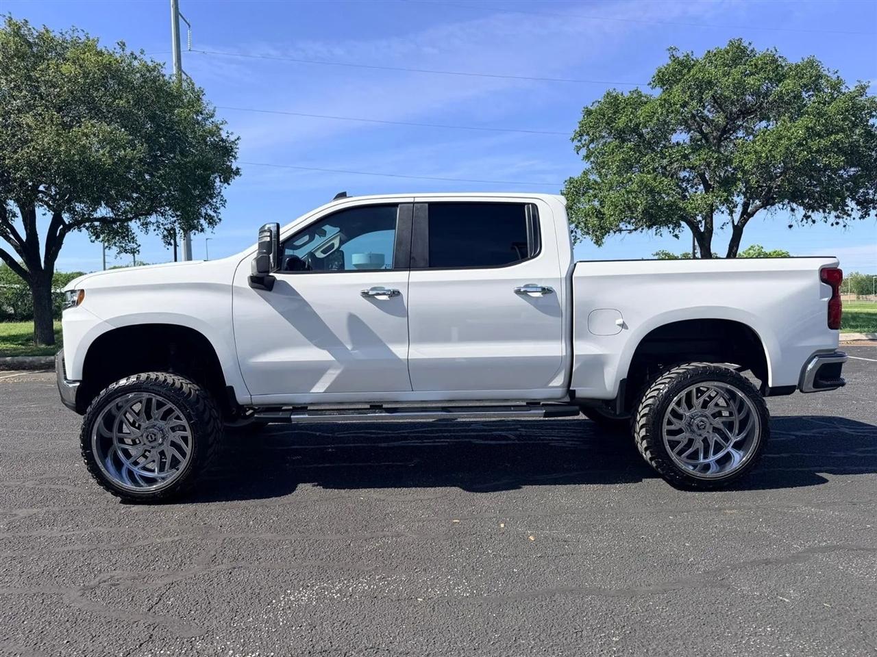 Chevrolet Silverado 1500  2021