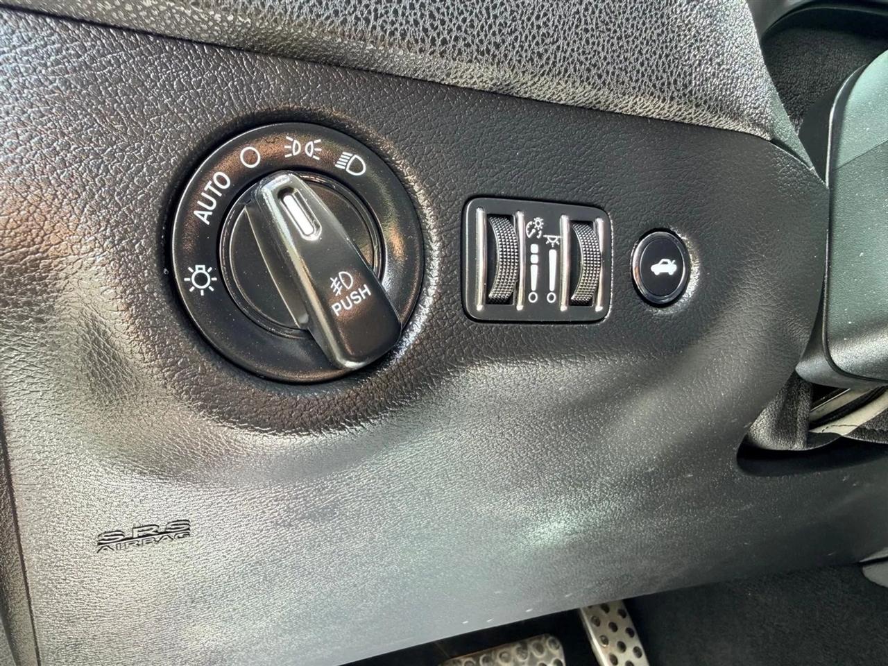Dodge Charger  2021