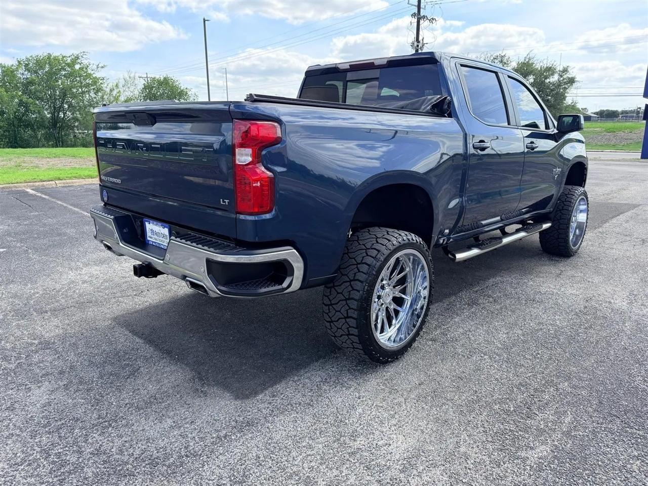 Chevrolet Silverado 1500  2021