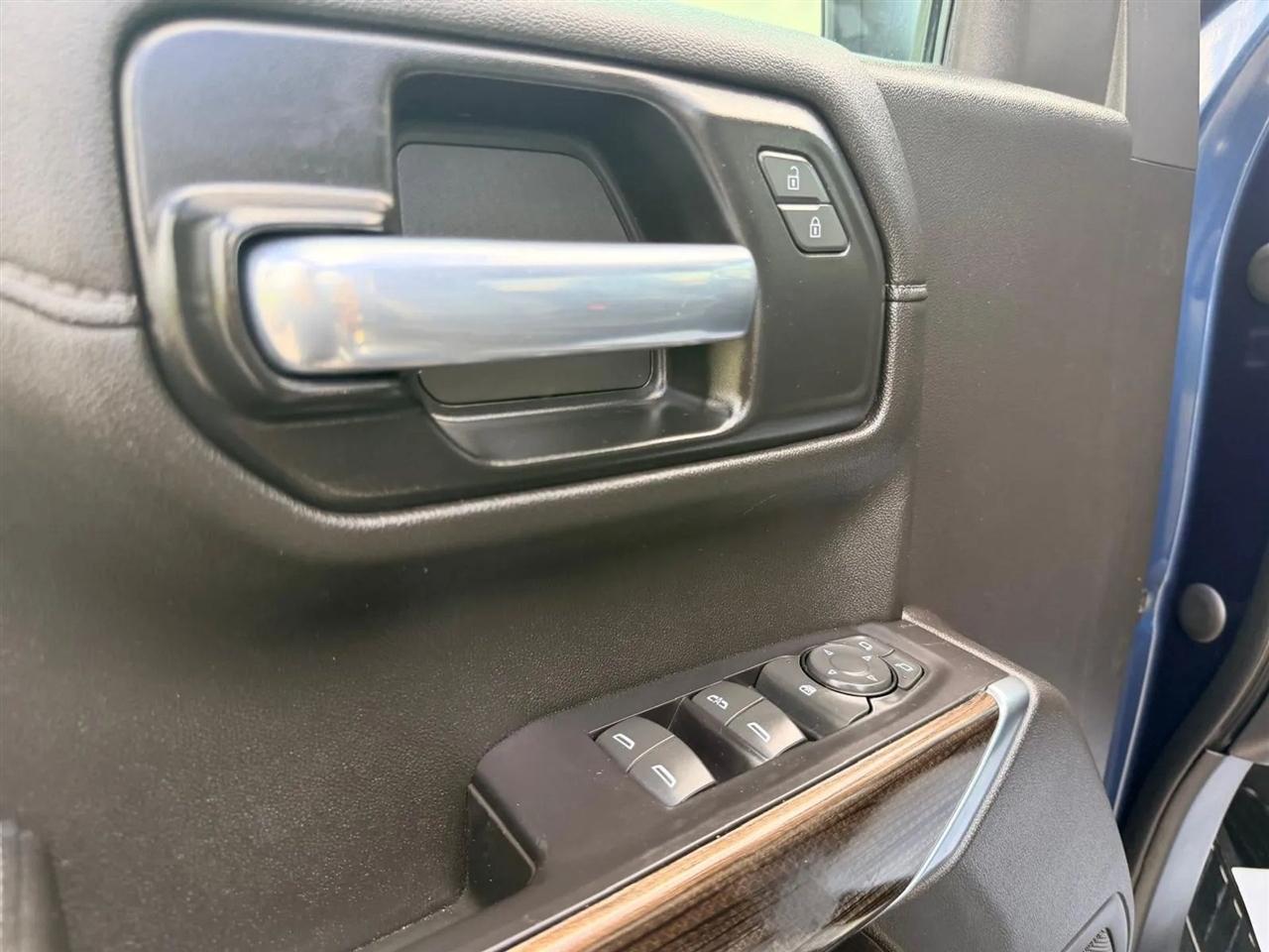 Chevrolet Silverado 1500  2021