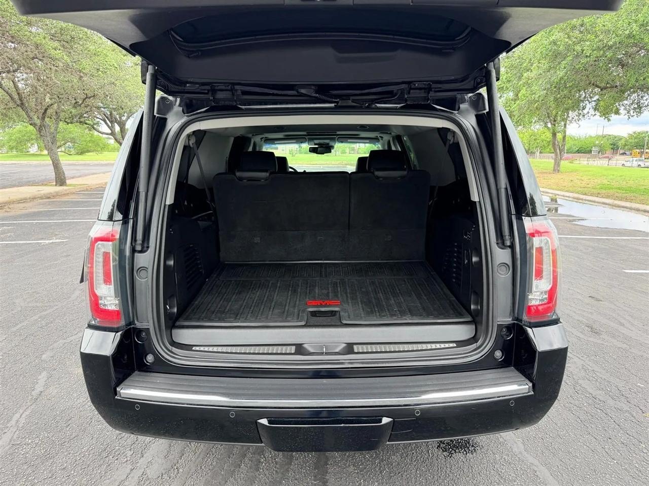 GMC Yukon XL  2018