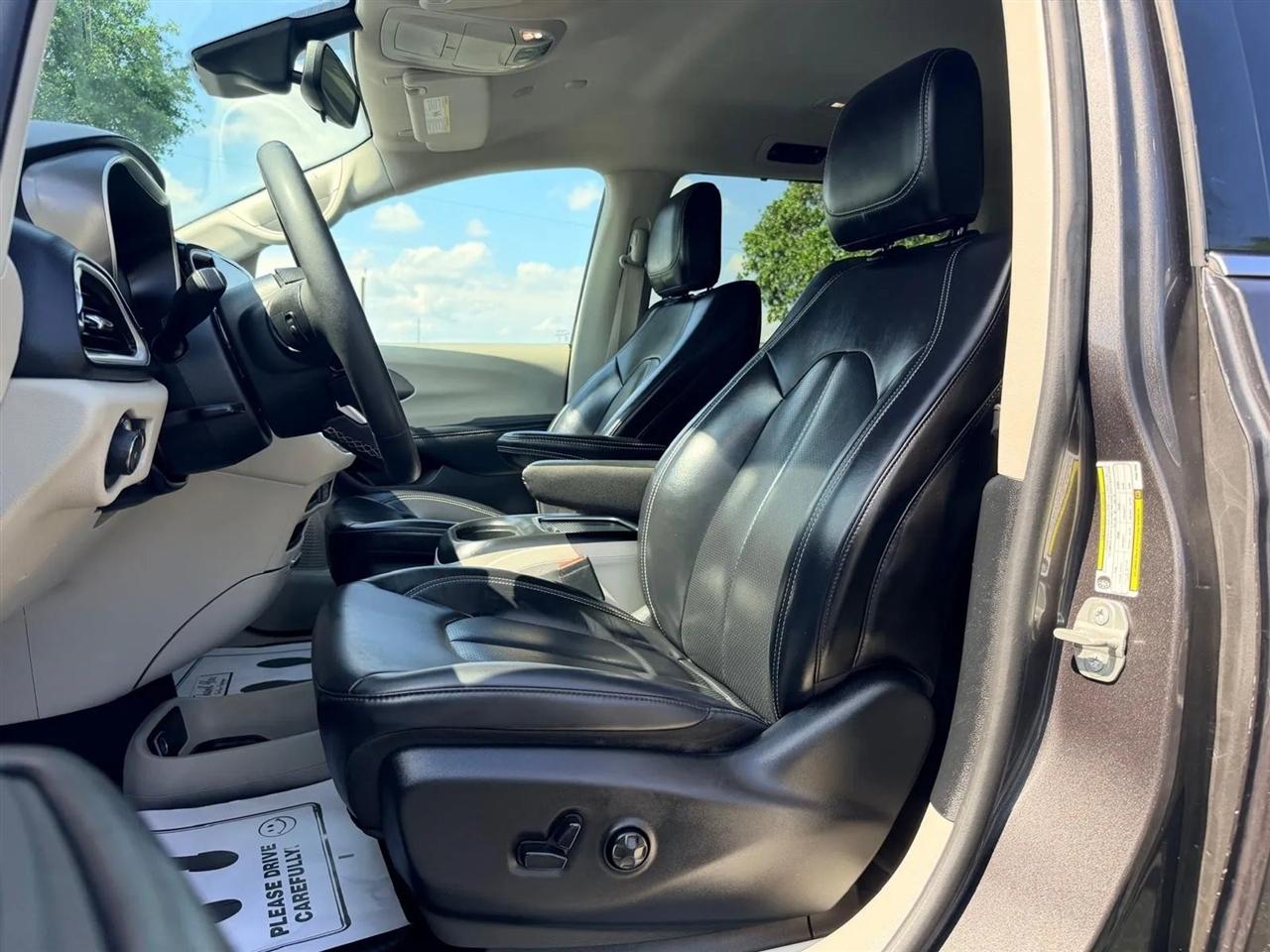 Chrysler Pacifica  2023