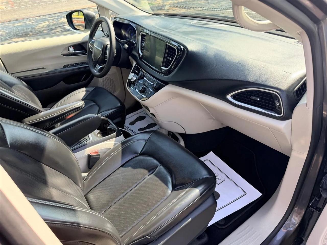 Chrysler Pacifica  2023