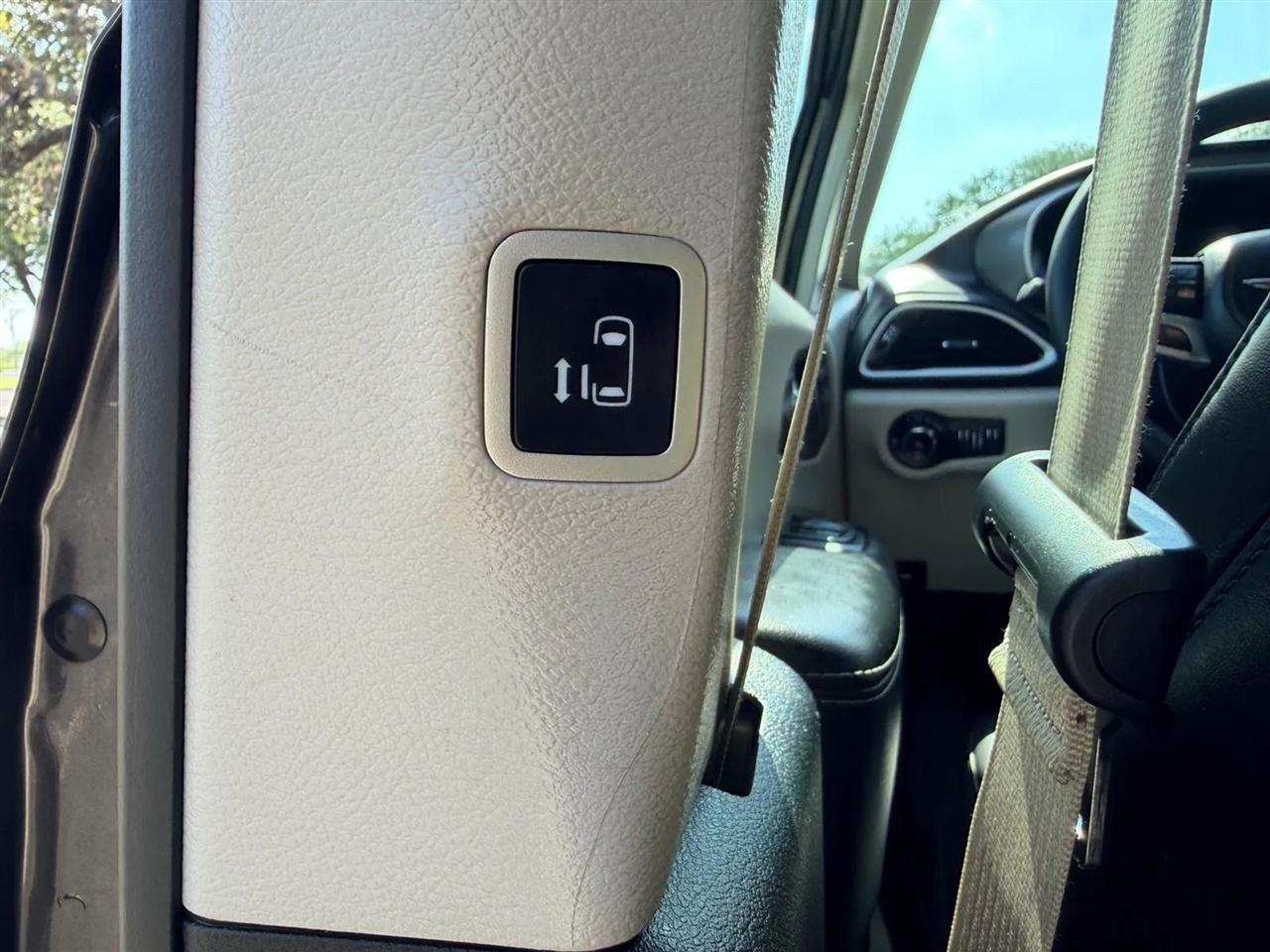 Chrysler Pacifica  2023