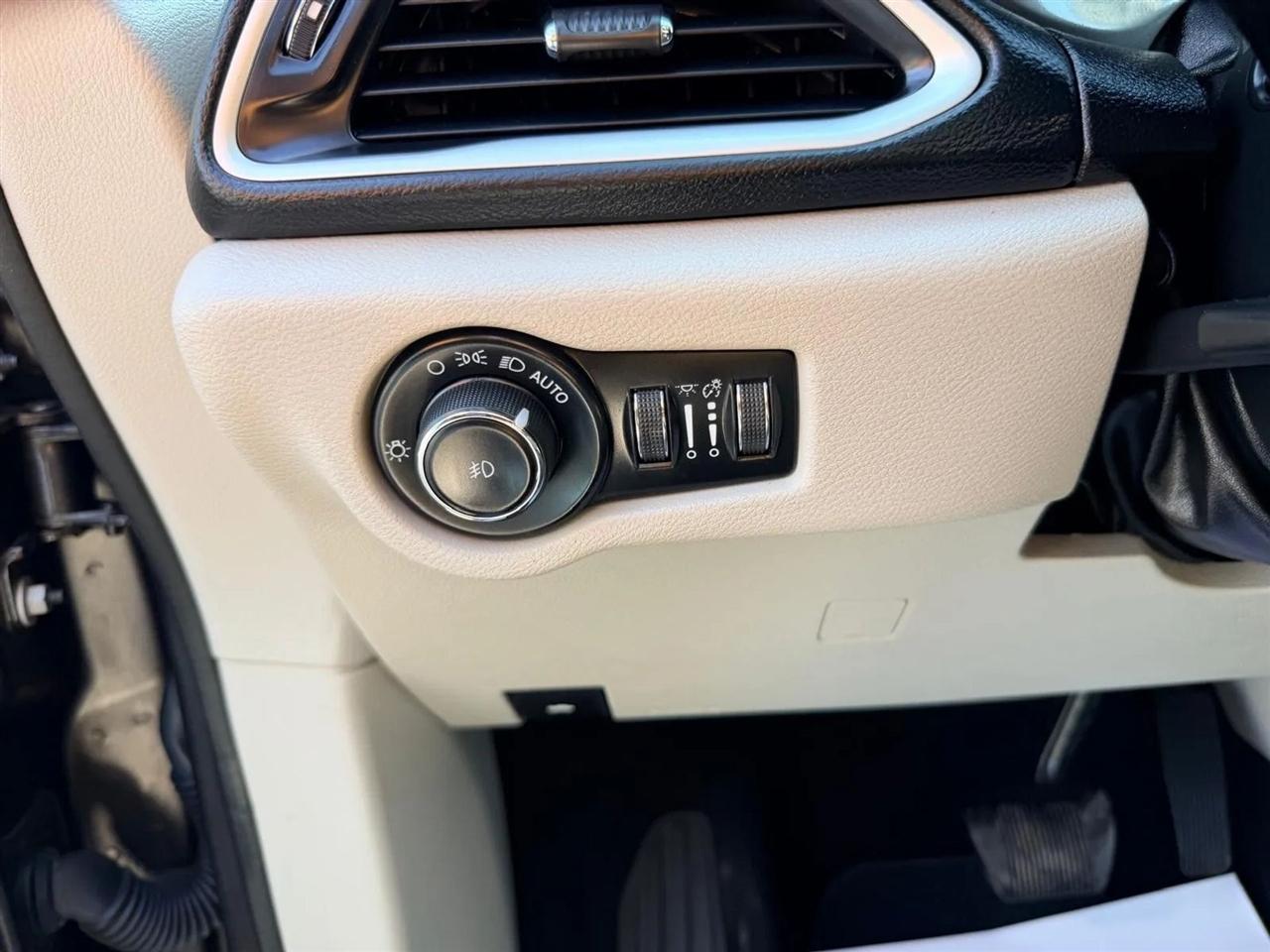 Chrysler Pacifica  2023