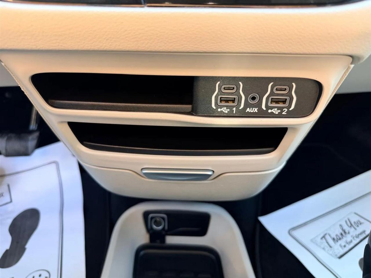 Chrysler Pacifica  2023