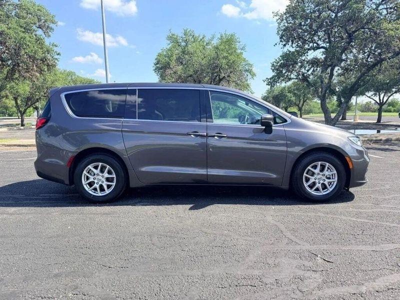 Chrysler Pacifica  2023