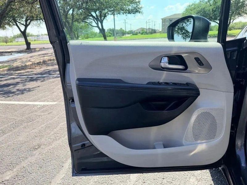 Chrysler Pacifica  2023