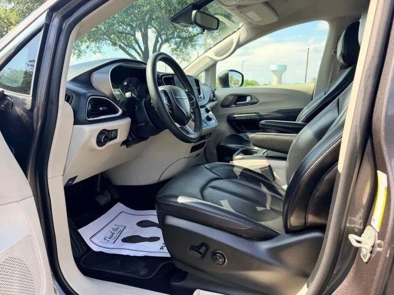 Chrysler Pacifica  2023