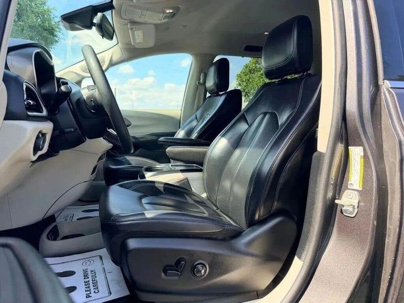 Chrysler Pacifica  2023