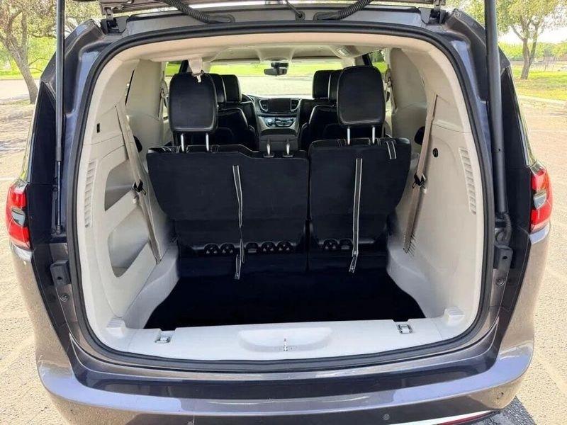 Chrysler Pacifica  2023