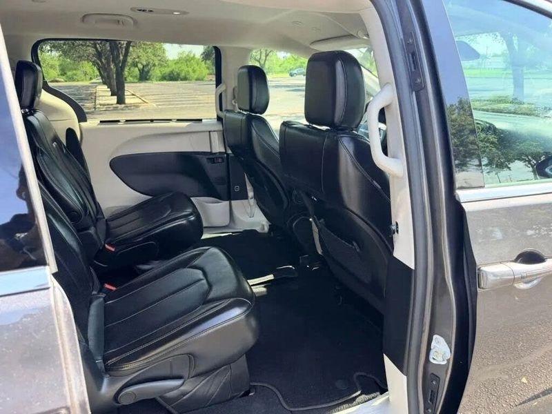 Chrysler Pacifica  2023