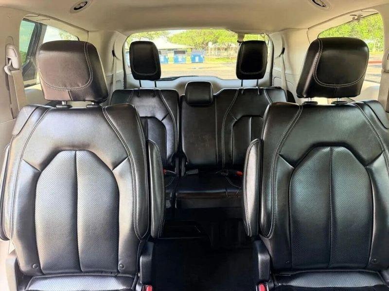 Chrysler Pacifica  2023