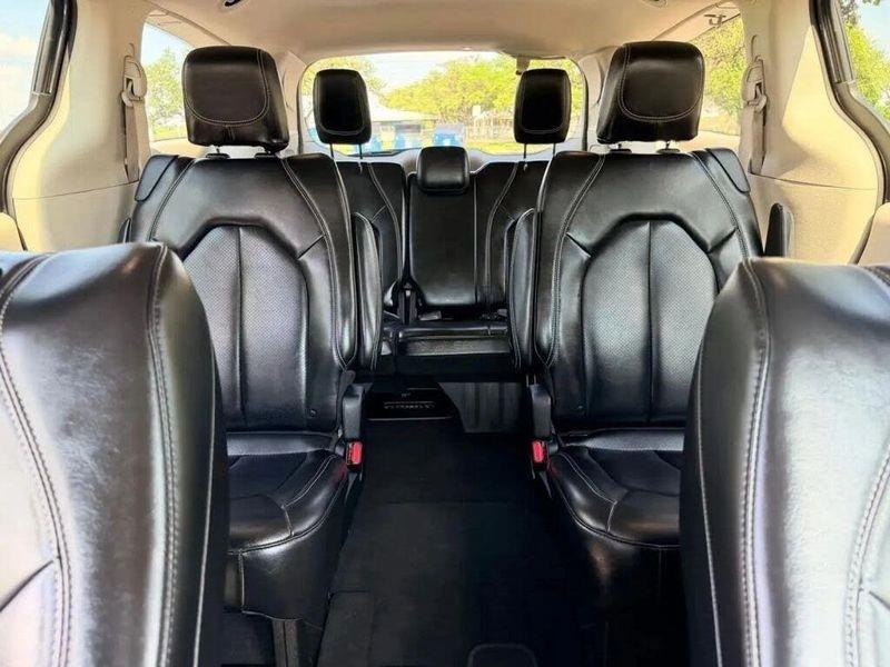 Chrysler Pacifica  2023
