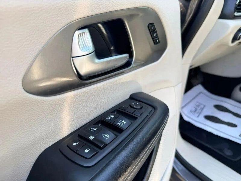 Chrysler Pacifica  2023