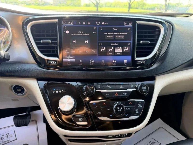 Chrysler Pacifica  2023