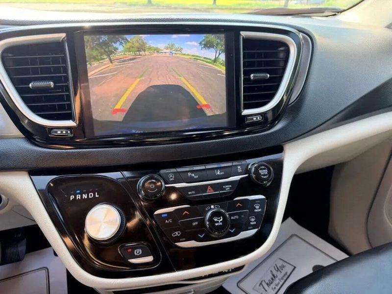 Chrysler Pacifica  2023