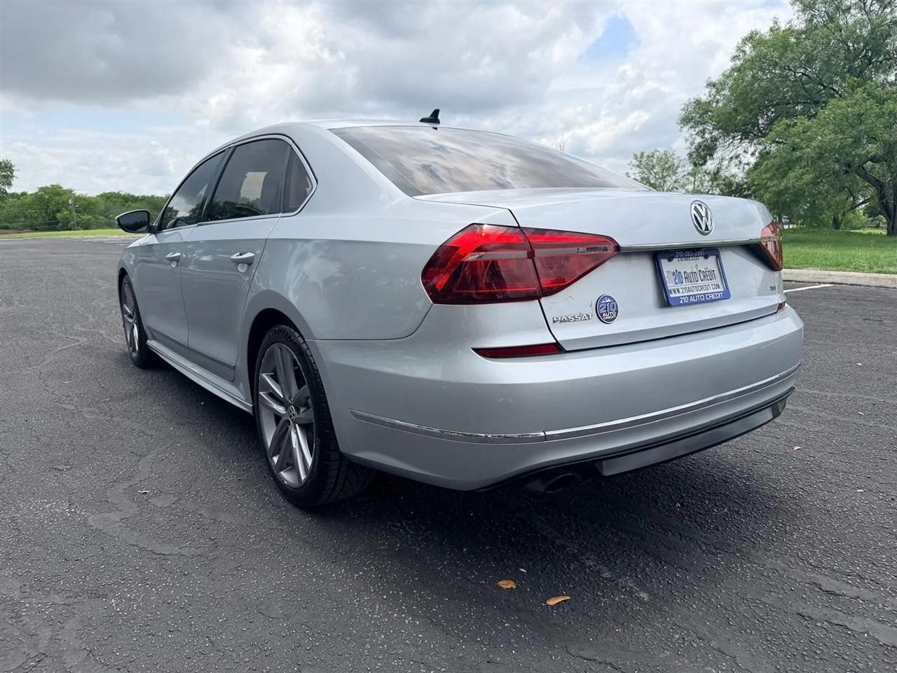 Volkswagen Passat  2017