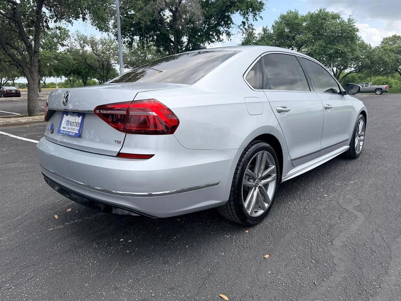 Volkswagen Passat  2017