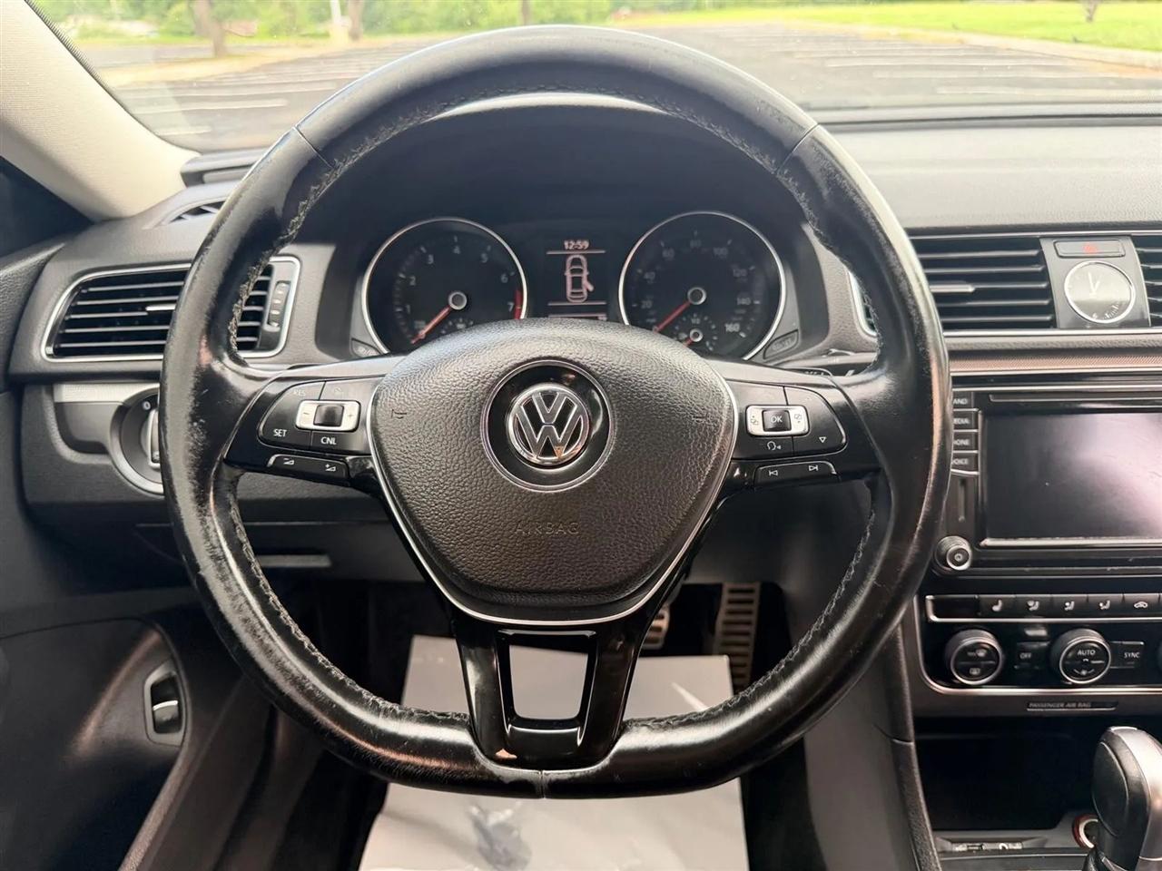 Volkswagen Passat  2017