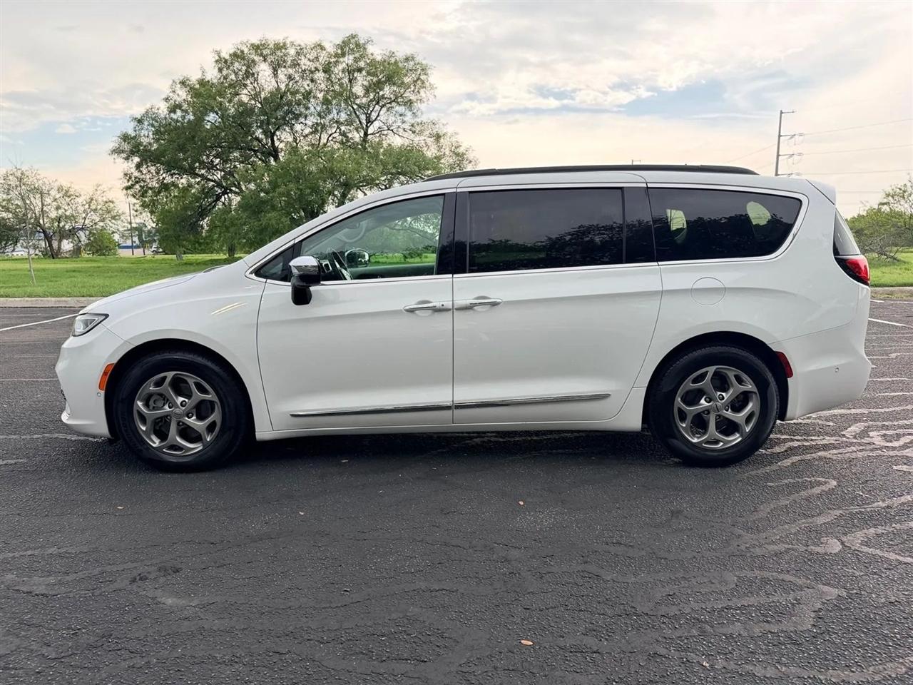 Chrysler Pacifica  2023