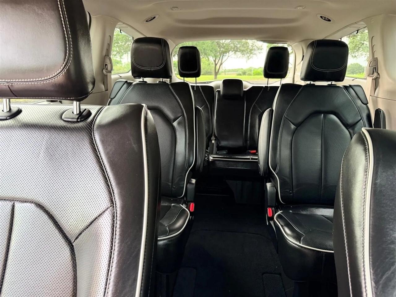 Chrysler Pacifica  2023