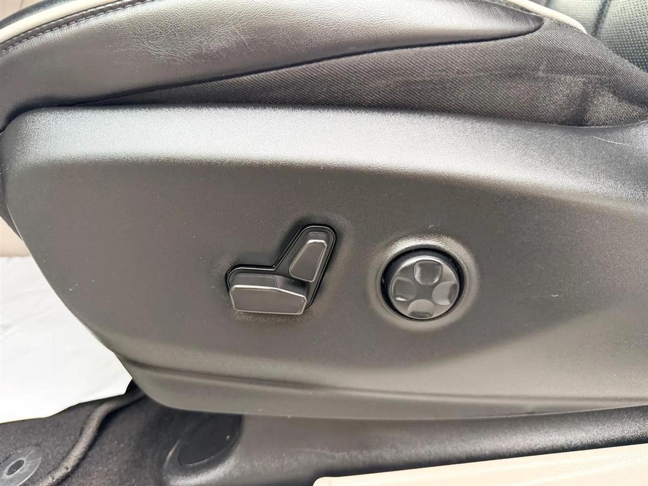 Chrysler Pacifica  2023