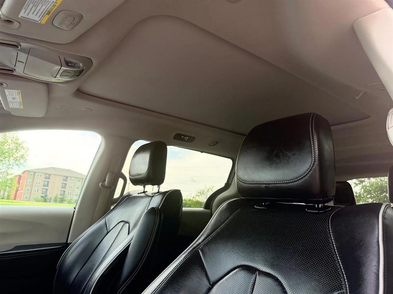 Chrysler Pacifica  2023